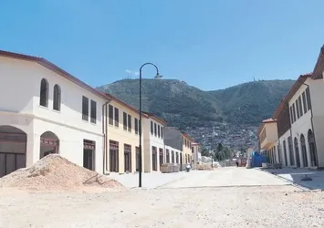 Deprem bölgesinde ince işçilik! Hem şehir merkezleri hem de kadim miras ayağa kalkıyor