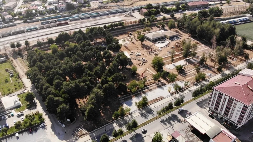 Tatvan’a 65 bin metrekare alanda millet bahçesi yapılıyor! Başkan Erdoğan’ın vizyon projeleri her yere yayılıyor