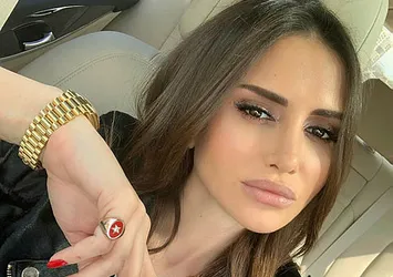 Emina Jahovic patron oluyor