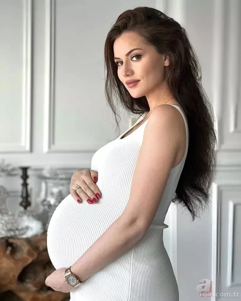 Burak Özçivit’in eşi Fahriye Evcen minik oğlu Kerem'i ilk kez paylaştı! Sosyal medya yıkıldı 2