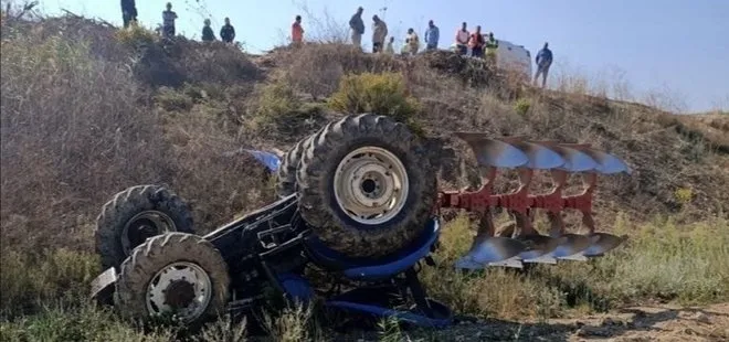 Manisa’da yürek yakan kaza! Tarlasını sürerken devrilen traktörünün altında kaldı