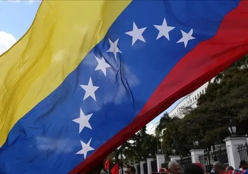 Almanya, Venezuela'da tarafını seçti