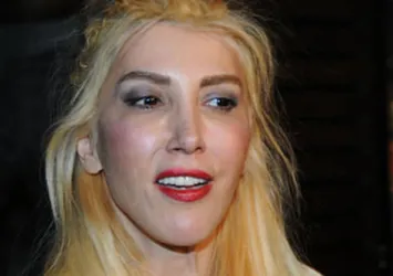 Hande Yener Demet Akalın'a meydan okudu