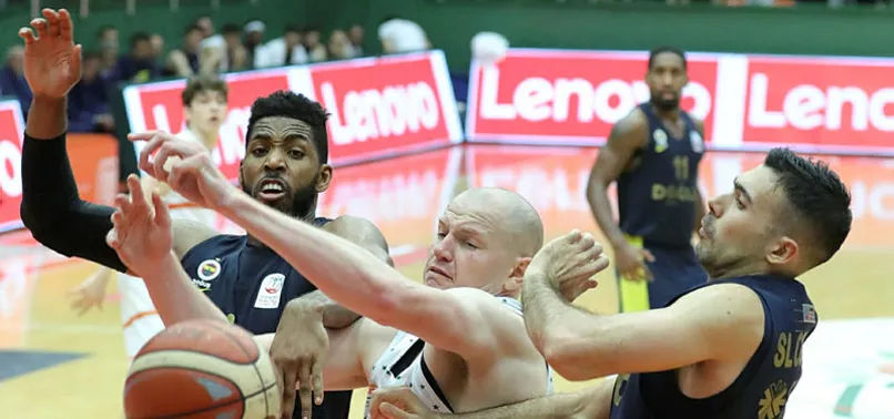 Tahincioğlu Basketbol Süper Ligi'nde ilk finalist Fenerbahçe Doğuş