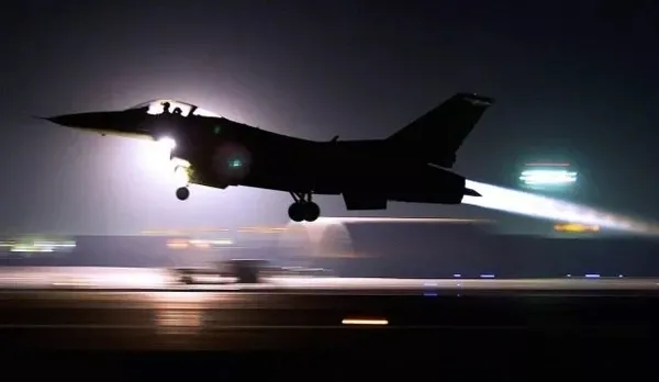 Son dakika: TSK’ya ait savaş uçakları Suriye’deki PKK/YPG mevzilerini vurdu