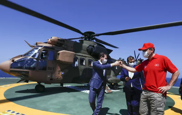 baskan-erdogandan-berat-albayrak-hatirlatmasi-karadenizde-yeni-gaz-mujdesi-bekliyoruz-1667422800558.jpg Başkan Erdoğan'dan Berat Albayrak hatırlatması! "Karadeniz'de yeni gaz müjdesi bekliyoruz" - 3