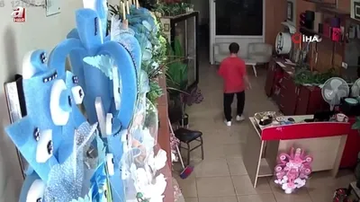 Turgutlu’da hırsızlık anı kamerada