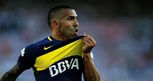 Carlos Tevez gözyaşlarıyla veda etti