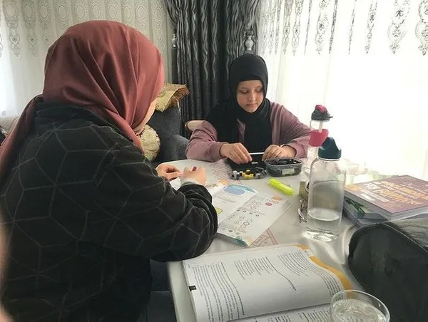 Görme engelli hafız Ravzanur Başkan Erdoğan'ı anlattı: Onun düşmana karşı olan dik duruşuna hayranız - 1