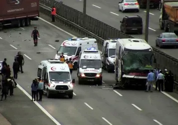 İstanbul'da trafiği felç eden kaza