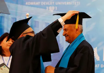 Başbakan Yıldırım'a fahri doktora unvanı verildi