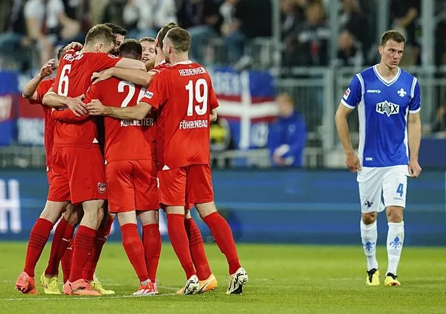Bundesliga’dan düşen ilk takım belli oldu