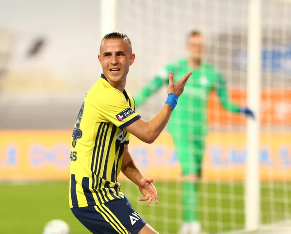 Fenerbahçe'de Pelkas şoku! Ayrılmak istiyor - 2