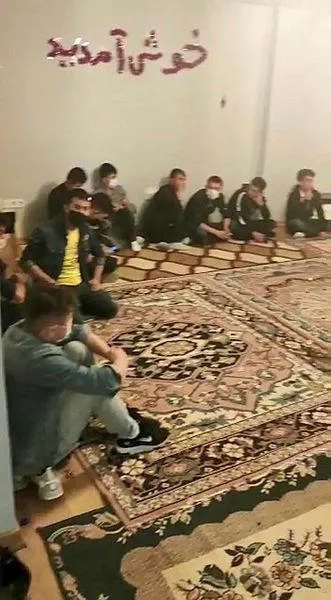 Kocaeli'de bir evden 42 kaçak göçmen çıktı - 2