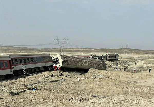 Tabas-Yezd seferini yapan yolcu treninin raydan çıkması: Dışişleri Bakanlığından İran’a başsağlığı mesajı - 5