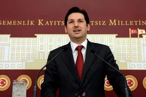 FETÖ, CHP’li vekille kumpas dosyalarını ABD’ye taşıdı