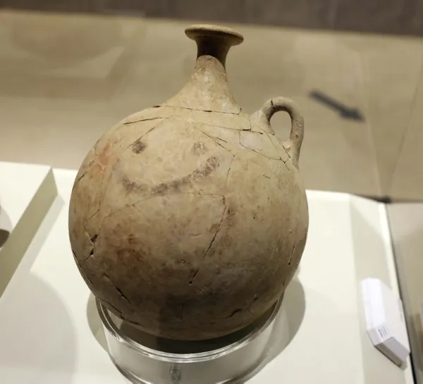 3 bin 700 yıllık tarihi eserdeki gülücük emojisine yoğun ilgi