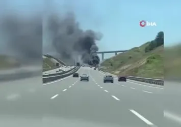 Seyir halindeki araç alev topuna döndü
