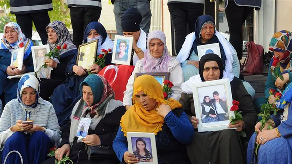 1656612173087.jpg Nerede bu Freedom House? Başkan Erdoğan NATO'da Diyarbakır Anneleri'ni unutmadı HDP'ye yüklendi - 3
