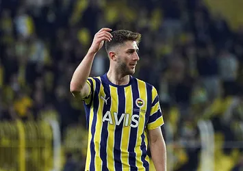Fenerbahçe'den İsmail Yüksek kararı! Sözleşmesi 2027'ye kadar uzatıldı