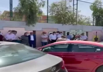 FETÖ'ye ait okulda velilerden protesto!