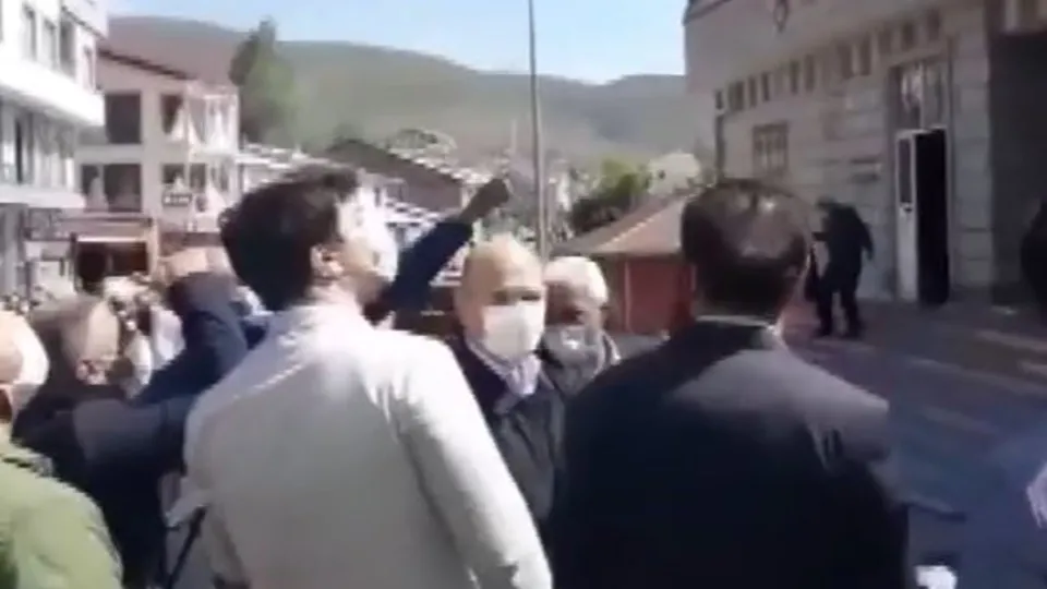 Son dakika: İçişleri Bakanı Süleyman Soylu Bingöl’de depreme yakalandı! O anlar kamerada |Video