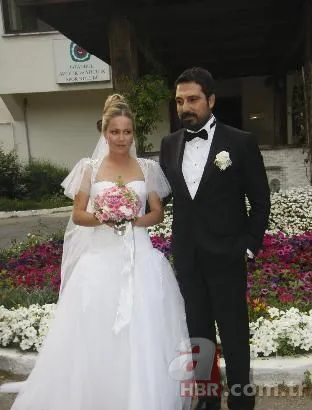 Çukur dizisinin yıldızı Aras Bulut İynemli'nin sevgilisi kendisinden daha ünlü çıktı! 19