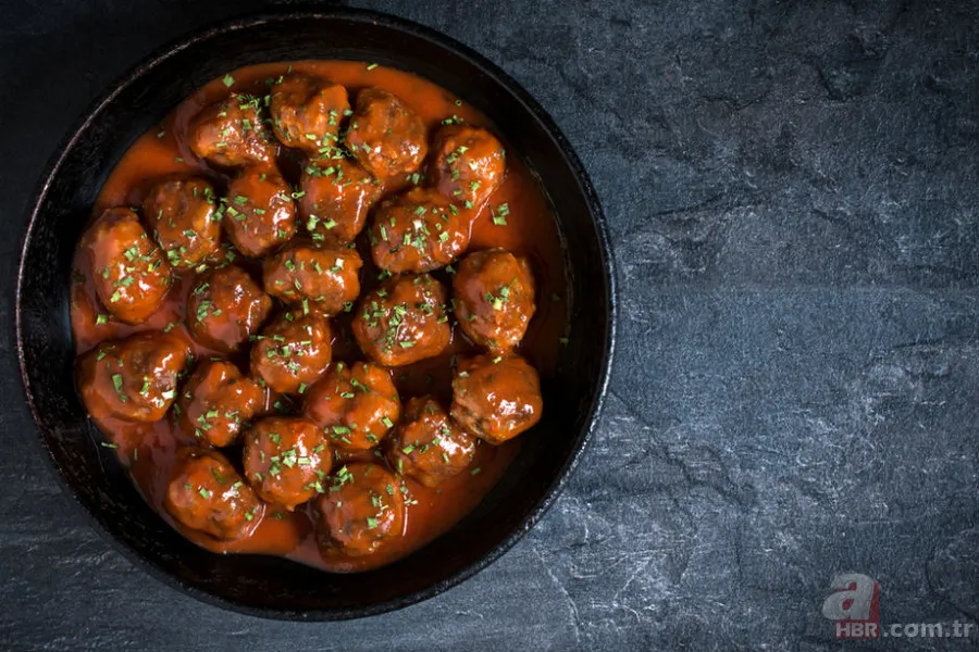 Mis gibi kokusuyla gönlünüzü fethedecek Osmanlı köftesi! Bayılarak yediğimiz İsveç tarifi de meğer bizim 3