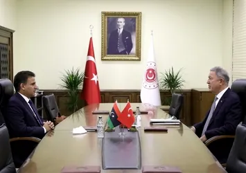 Milli Savunma Bakanı Hulusi Akar'dan kritik görüşme