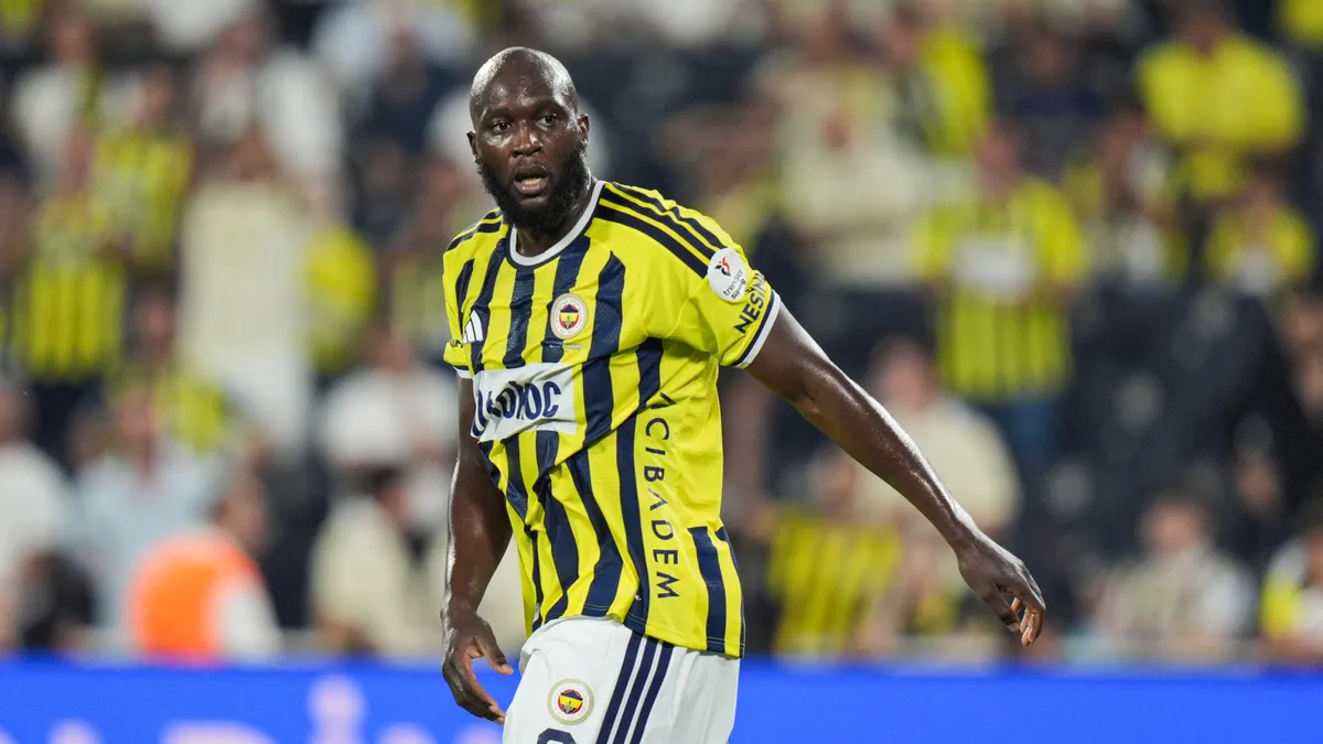 Kanarya'da milli ara sonrası Lukaku form tuttuğunda ilk 11 adayı olacak! Teknik heyet her iki santrforu da gözlemleyecek