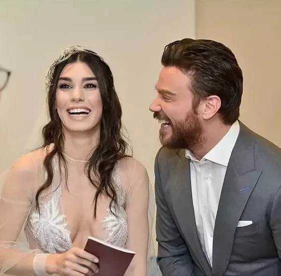 Burcu Kıratlı’dan Sinan Akçıl’a tokat gibi yanıt! Eski eşine ’Aşırı kıskanç’ demişti...