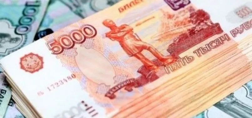 Ruble ne kadar oldu? Yaptırımlar sonrası Rusya'da ruble ne kadar düştü?
