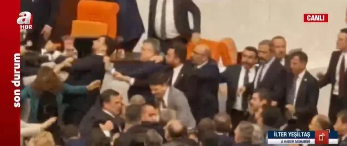 TBMM’de tekme tokat kavga! Yerler kan oldu! Can Atalay oturumunda ortalık karıştı... | Kavgaya kınama cezası