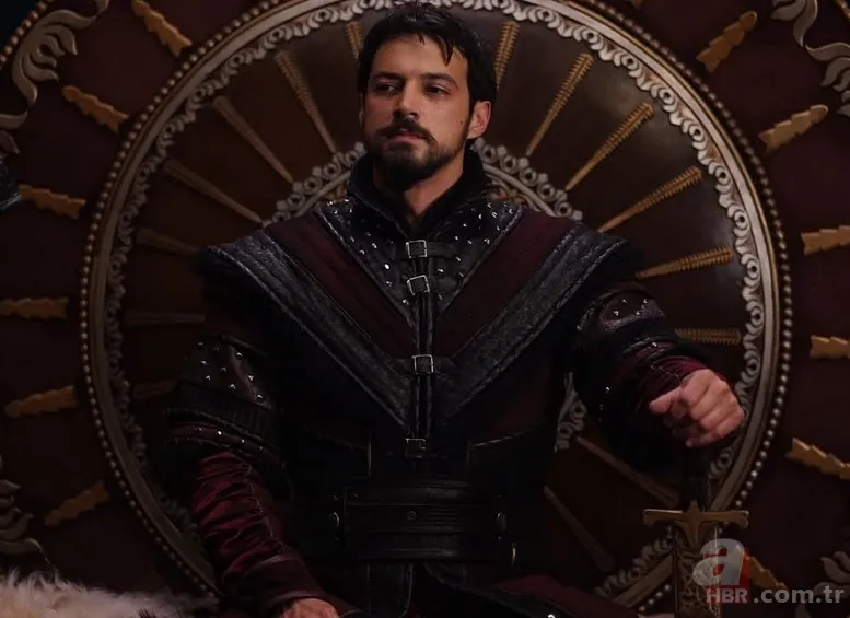 Kuruluş Orhan'ın yıldızı Mert Yazıcıoğlu'nun abisi paylaştı! "2 yakışıklı yan yana" 2