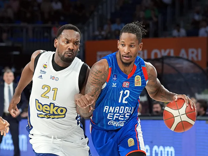 fenerbahce-final-serisi-ilk-macinda-a-efesi-85-74-maglup-etti-1717702524933.jpg Fenerbahçe final serisi ilk maçında A. Efes'i 85-74 mağlup etti - 4