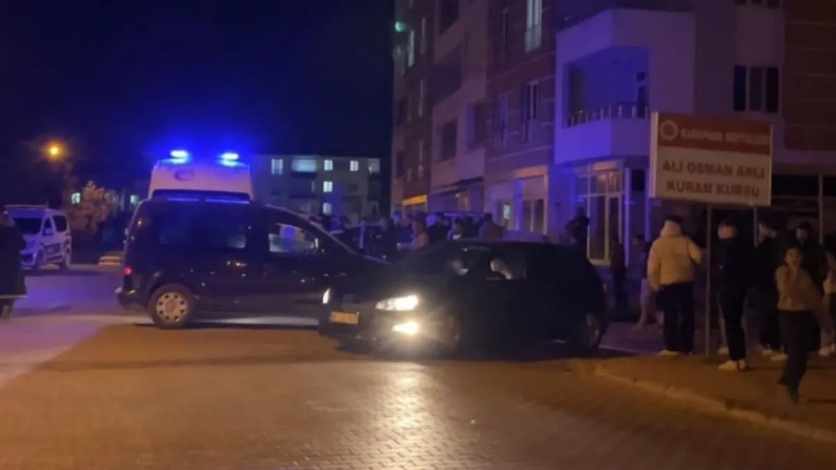 Konya'da otomobil motosikletliye çarptı: 2 yaralı