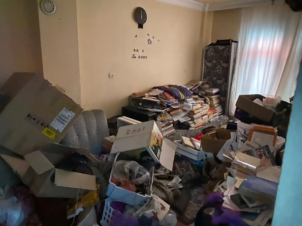 Amasya'da çöp ev alarmı: 3 katlı binadan 1 ton atık çıkarıldı - 2