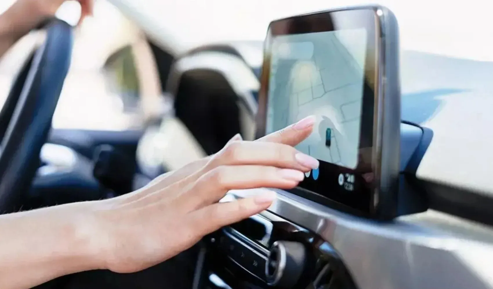 Araç sahiplerini yakından ilgilendiriyor: Multimedya sistemlerine yeni düzenleme yolda