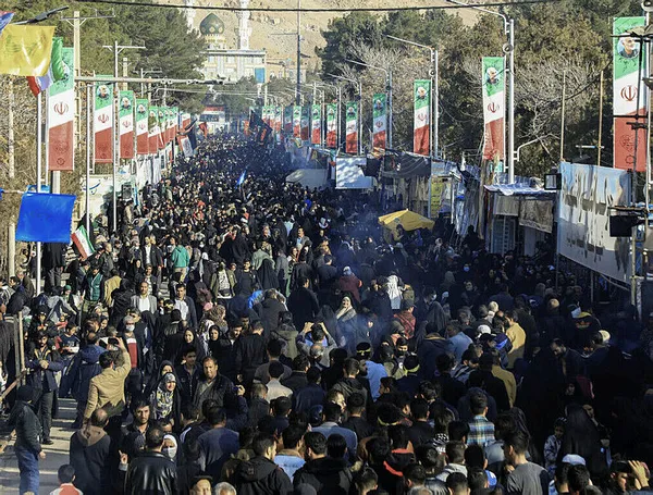 iranda-teror-saldirisi-73-olu-2-canta-detayi-1704287638527.jpg İran’da terör saldırısı: 103 ölü! 2 çanta detayı | İşte saldırı anı görüntüleri... Başkan Erdoğan'dan taziye mesajı - 1