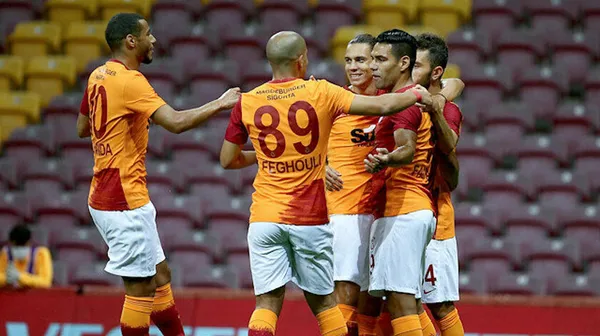 canli-galatasaray-basaksehir-maci-canli-anlatim-izle-super-ligde-zorlu-karsilasma-1612277326857.jpg Galatasaray 3-0 Başakşehir (MAÇ SONUCU ÖZET) - 5