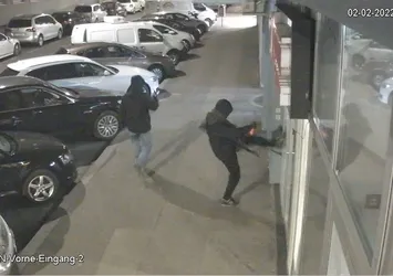 Viyana'da ATİB Merkez Camii'ne saldırı! Görüntüler ortaya çıktı