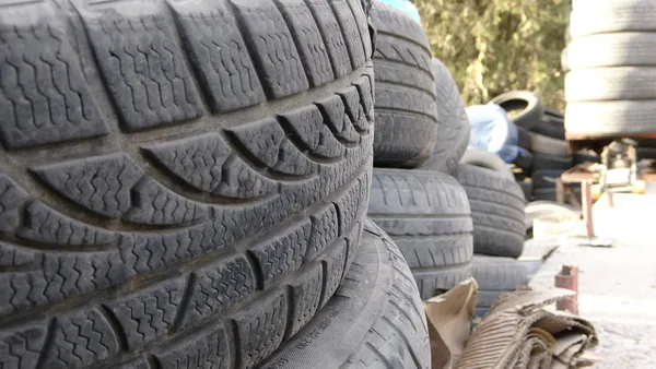 Milyonlarca sürücüyü etkileyecek! O uygulama 1 Aralık itibariyle başlayacak! Hangi araçlarda kış lastiği zorunluluğu var?