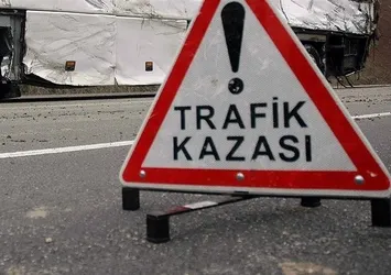 Minibüs ile otomobil çarpıştı: 5 yaralı