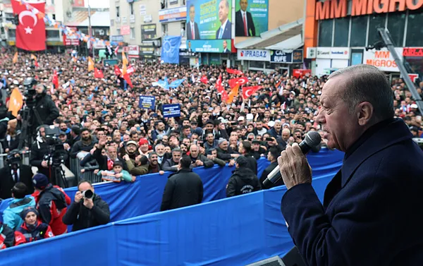 baskan-recep-tayyip-erdogan-agrida-gizli-sakli-ittifaklarla-millet-iradesine-ipotek-koymak-istediler-1710422625194.jpg Başkan Recep Tayyip Erdoğan Ağrı'da: Gizli saklı ittifaklarla millet iradesine ipotek koymak istediler - 6