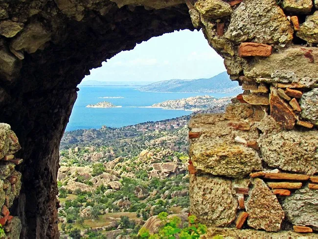 Herakleia Latmos antik kentinin kalıntıları ziyarete açılıyor