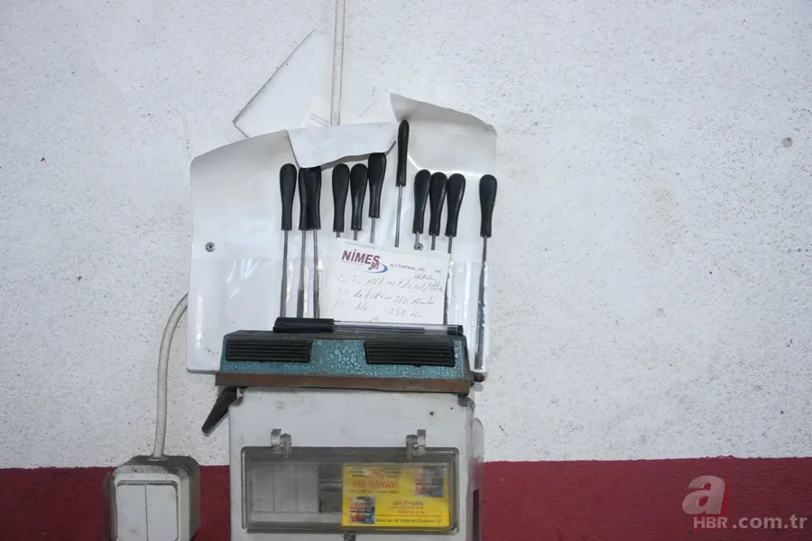 Pendik'te tabanca imalathanesine baskın 10