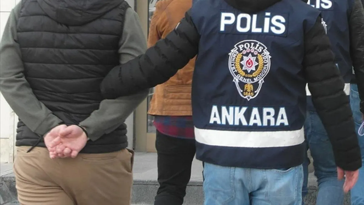 Ankara’da FETÖ’nün güncel yapılanmasına operasyon: 3 şüpheli gözaltında - 2