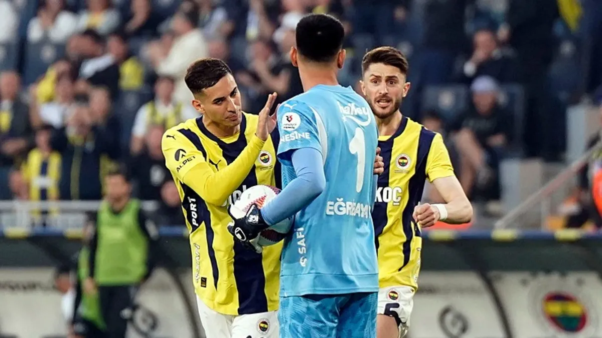 Fenerbahçe'de Başakşehir maçı hazırlıkları sürüyor