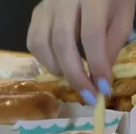 Yemeklerin içinden böcekler çıkıyor