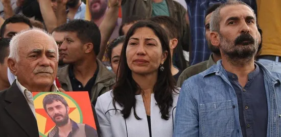 HDP milletvekili PKK'lı teröristin cenazesinde - 3